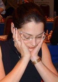 Alexandra Kosteniuk (Calvi�, 2004)