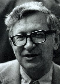 Vassily V Smyslov (USA, 1976)