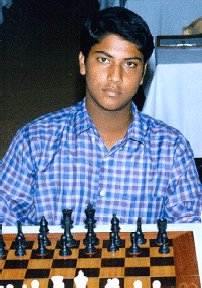 Praveen R Menon (Kalkutta, 1998)