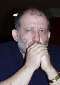 Vladimir Shtivelband (Linares, 2003)